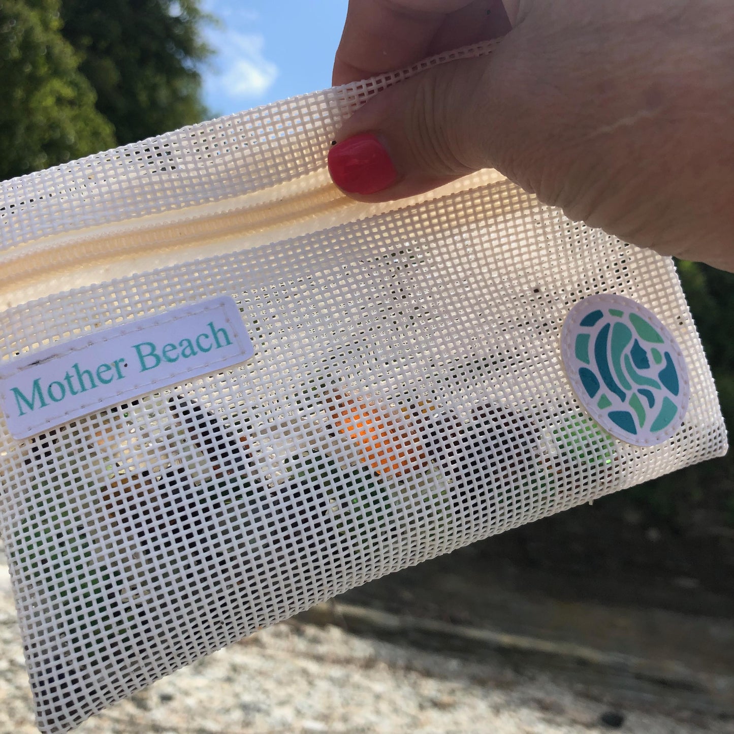 Sea Glass Collecting Wristlet - Crème
